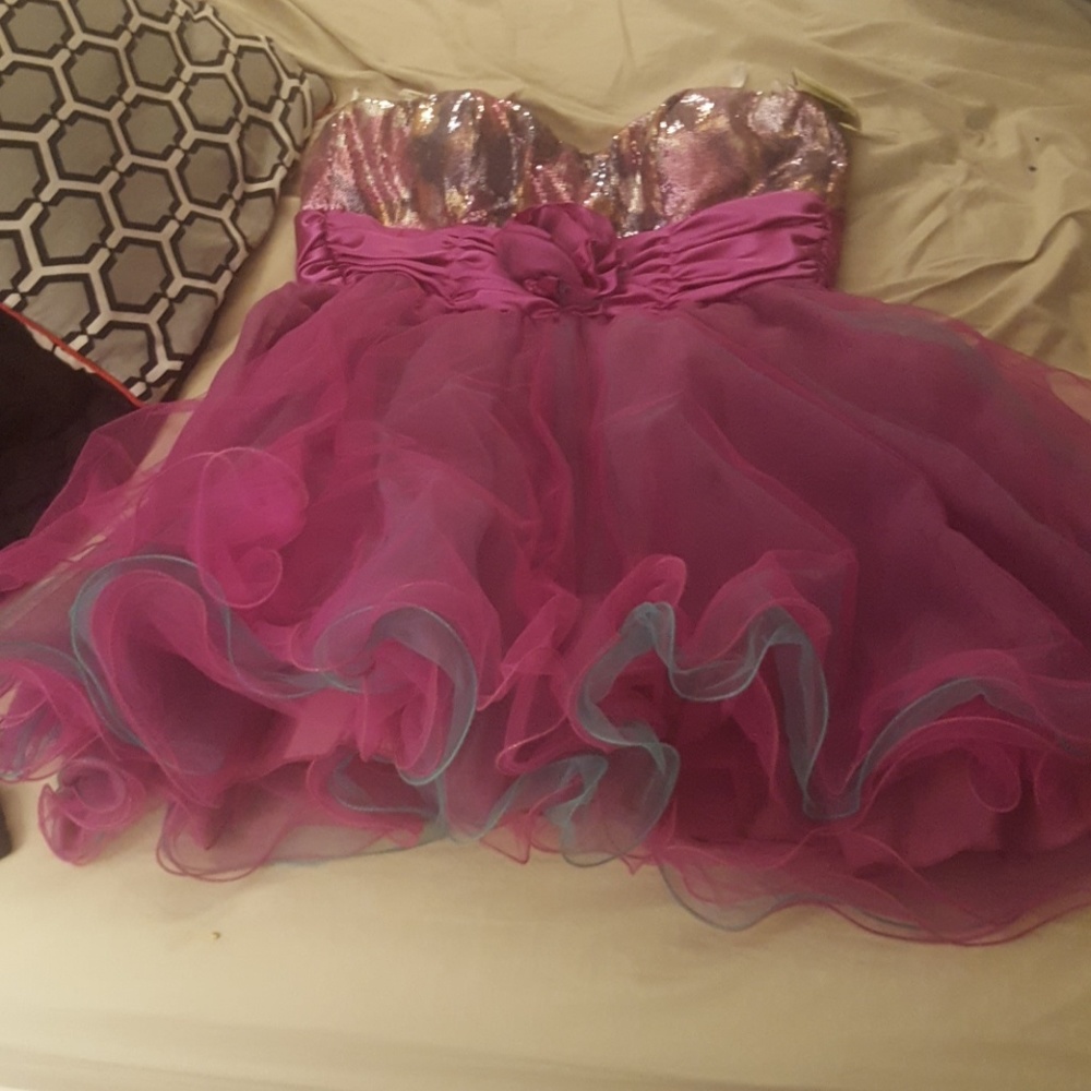 Party dress - Picture 1 of 4